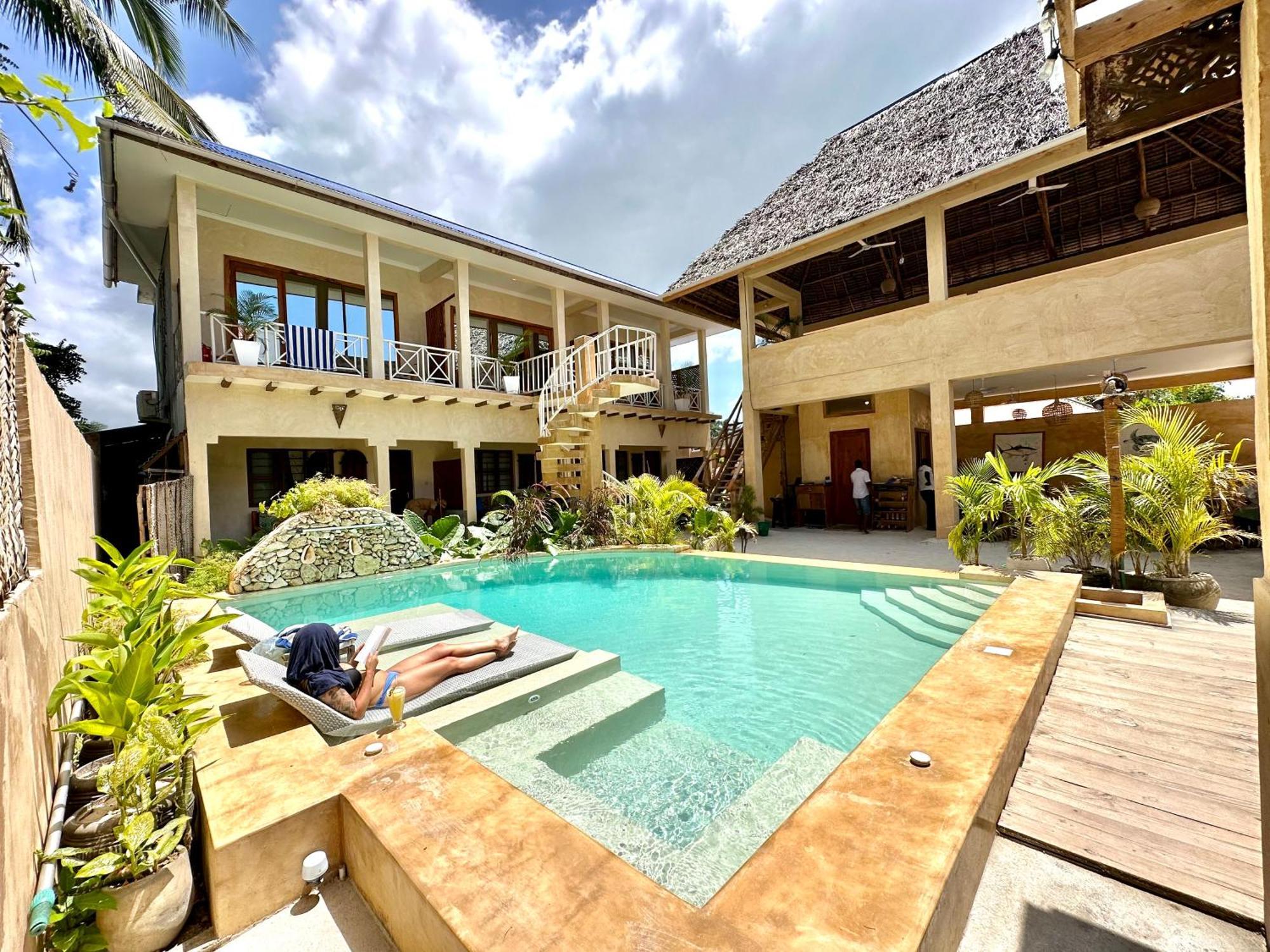 Chikachika Beach B&B Nungwi Eksteriør billede